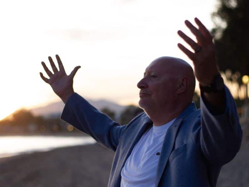 Vous êtes la seule personne qui peut décider d’être un perdant ou un gagnant, et j’ai la certitude que vous êtes  capable de plus que vous ne le pensez.